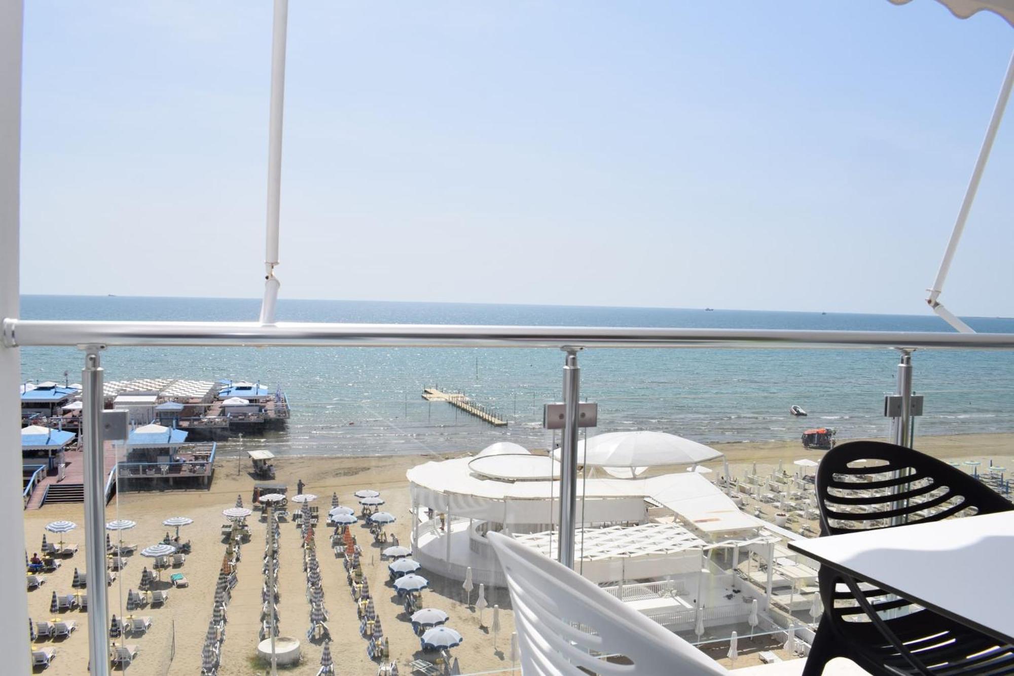 Brisa Del Mar Apartments Durres Exterior photo